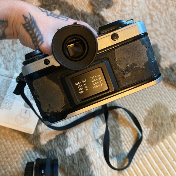 YASHICA FX-D Quartz SLR 35mm Film Camera 50mm lens + macro lens + Tripod Spacer - Picture 2 of 8